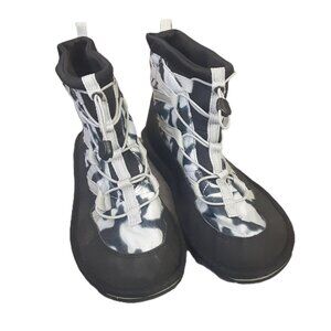 Pakems Woman's Shoes Size 8 Adjustable Packable Black Gray Great Condition